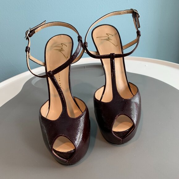 Guiseppe Zanotti Burgundy Platform Peep-Toe Heels Size 8.5 - Picture 1 of 9